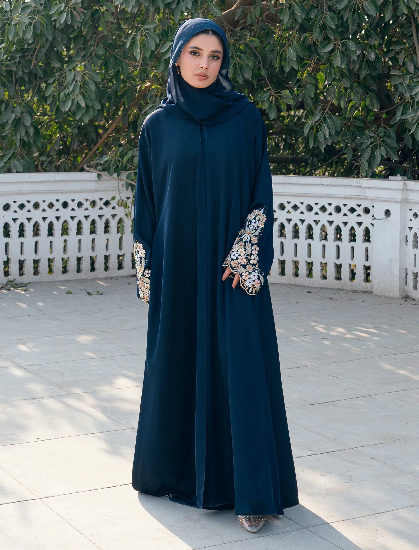Embroidered Zayli Abaya - Navy