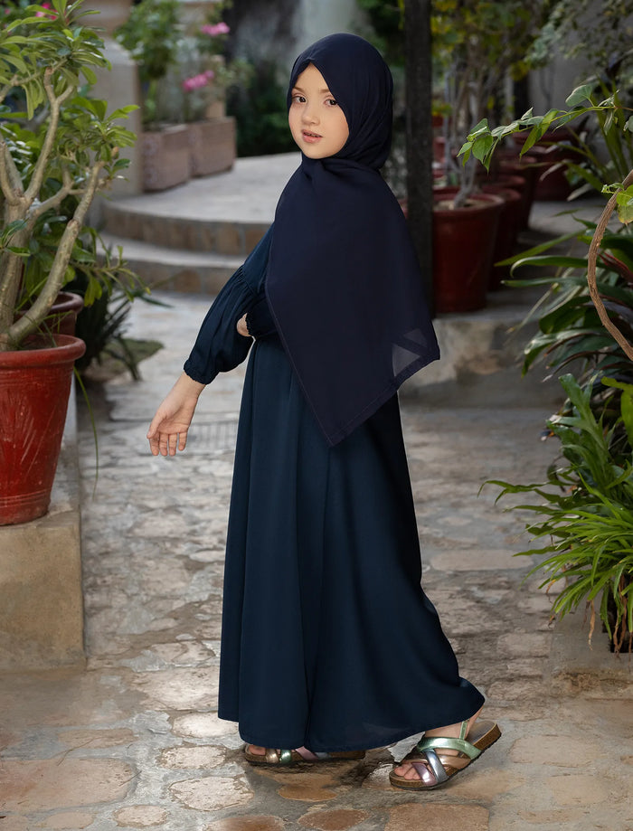 Ruman Navy Blue