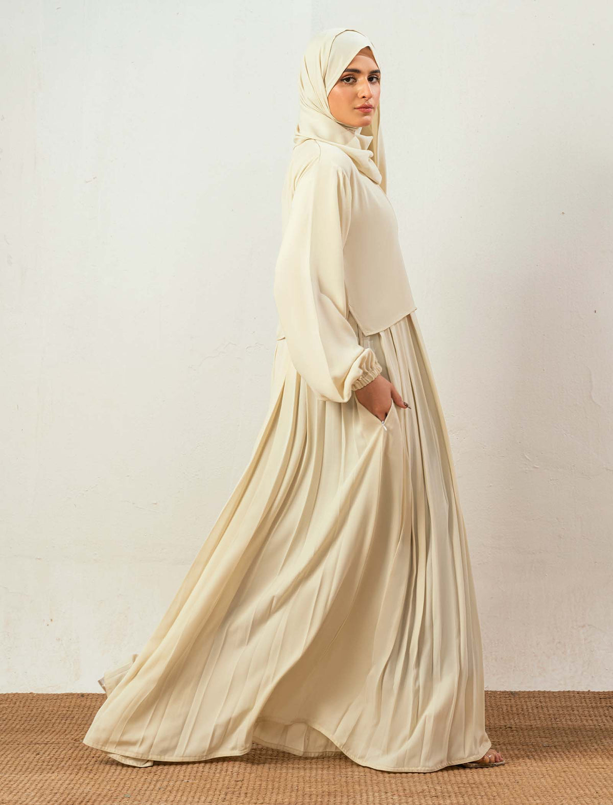 Luna Maxi Abaya -  Ivory Cream