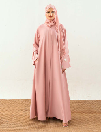 Mia Abaya