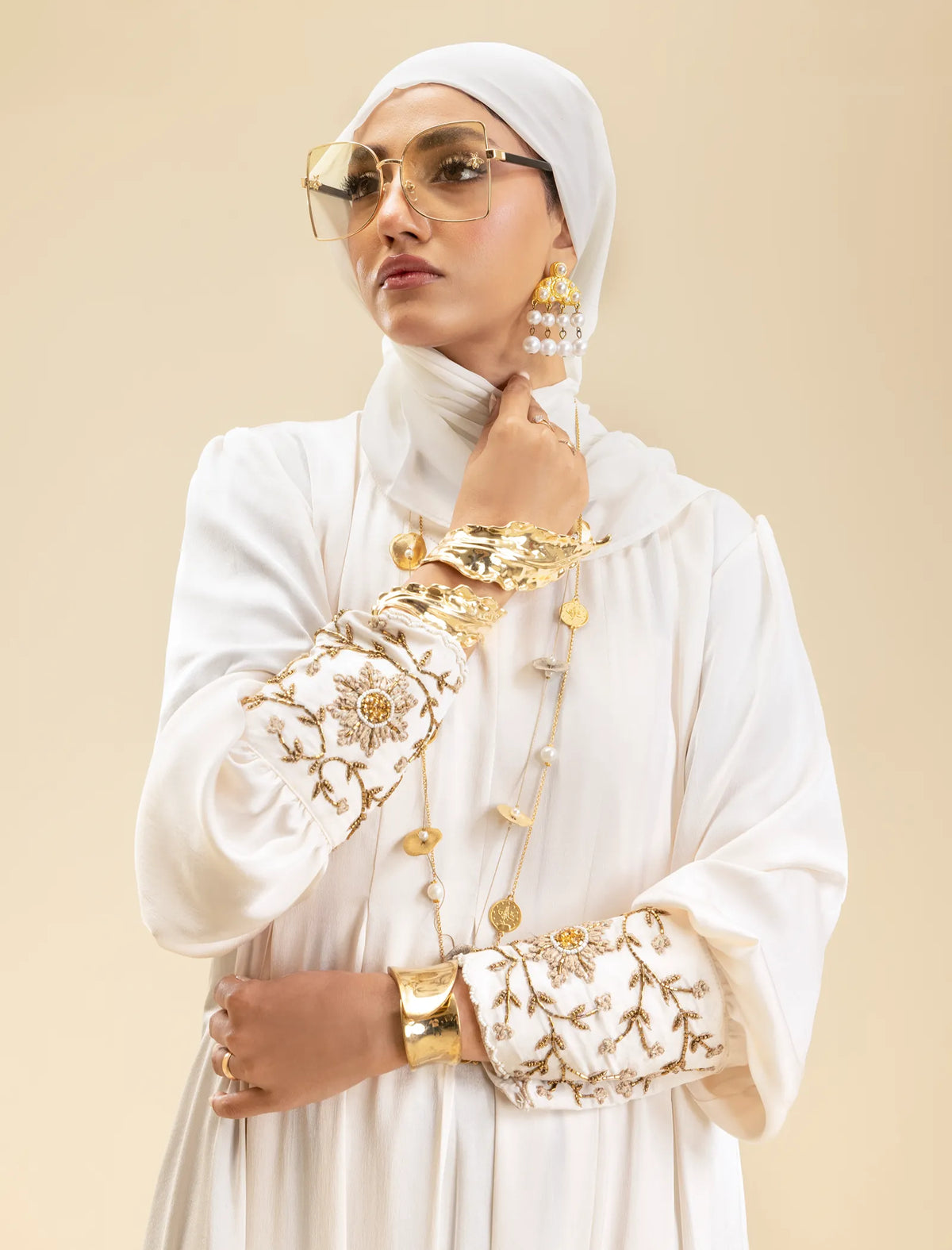 Hand-crafted Pure Pearl - White