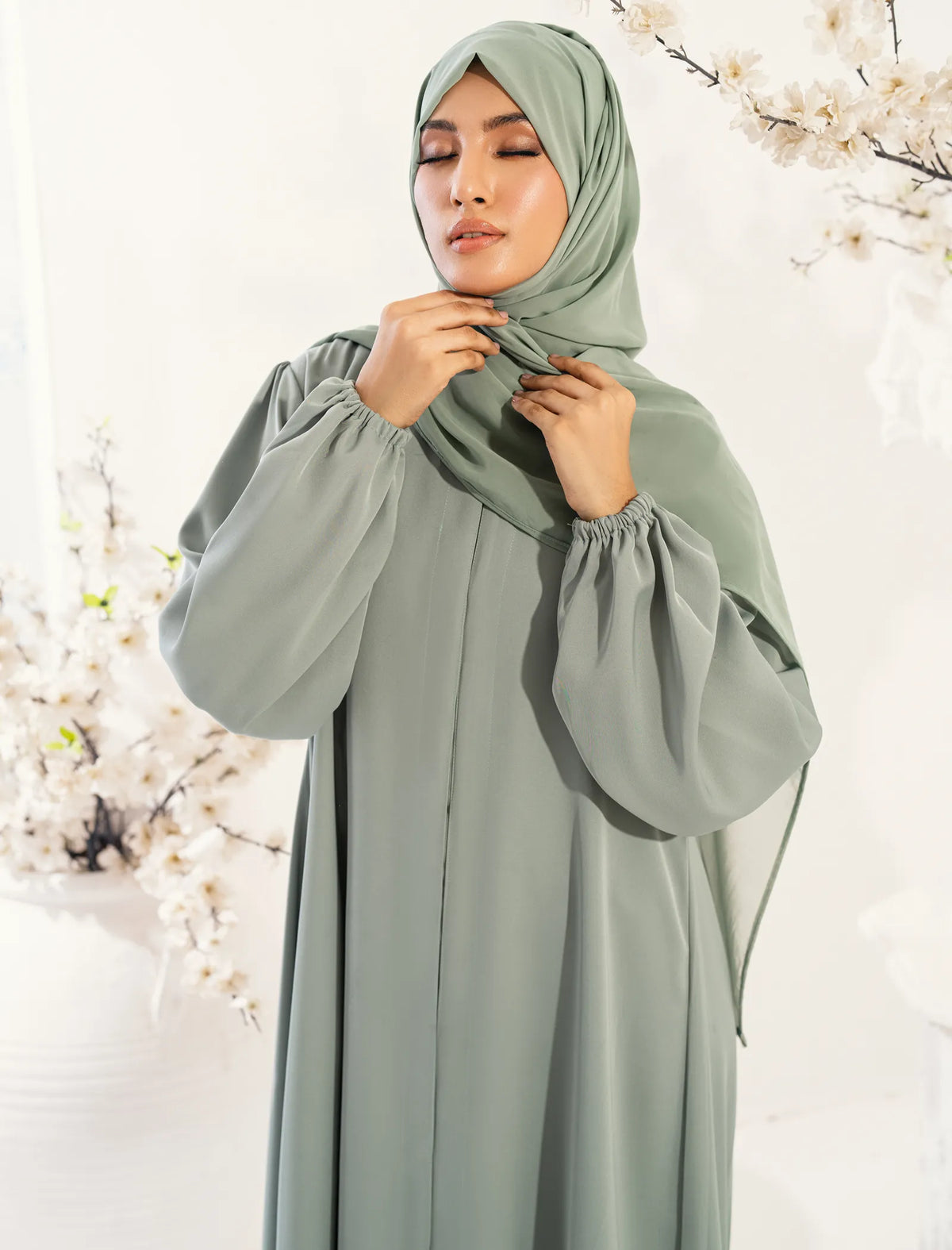 Raihan Abaya Set Sage