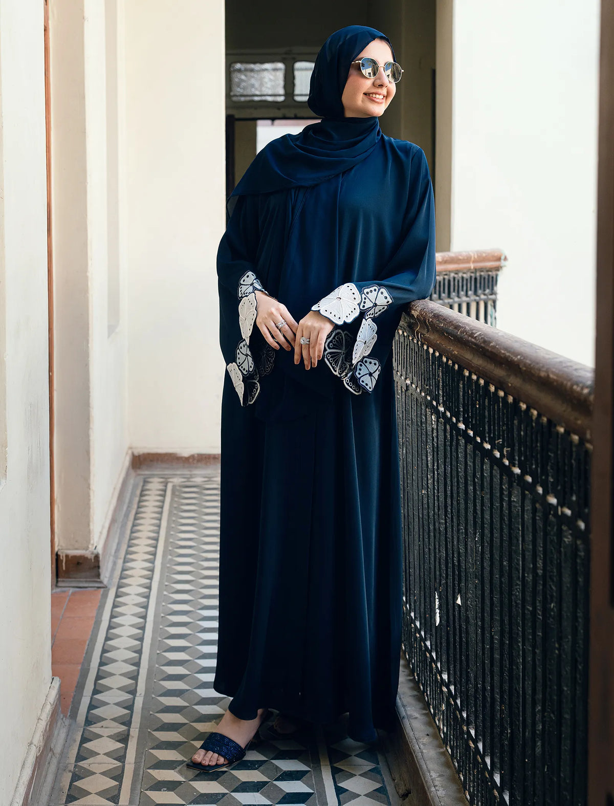 Floral Elara Abaya - Navy Blue