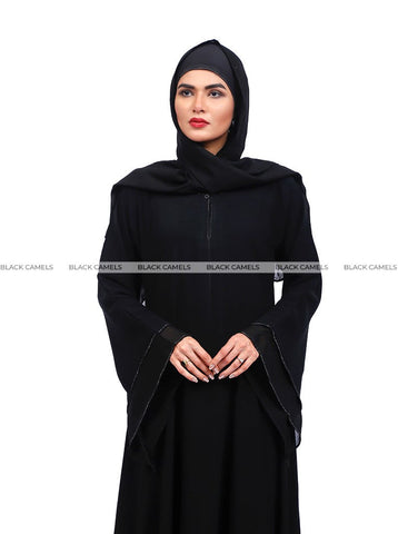 Gamila Abaya