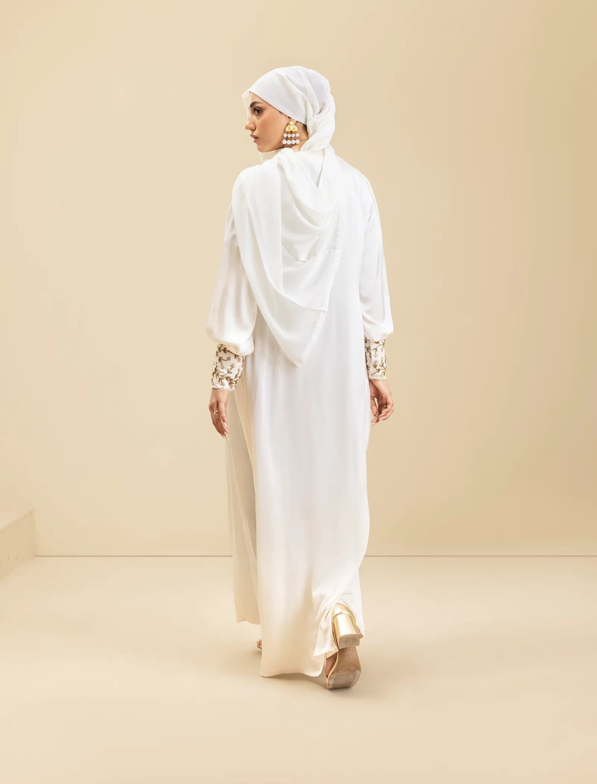 Hand-crafted Pure Pearl - White