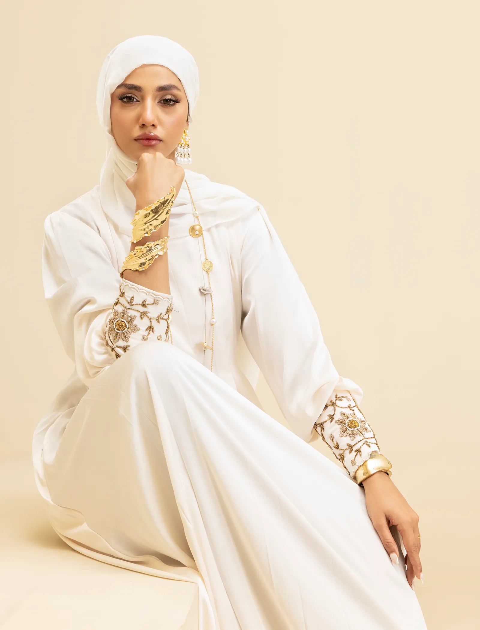 Hand-crafted Pure Pearl - White