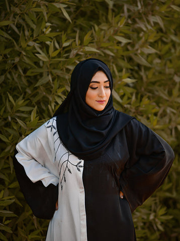 Adiva Abaya