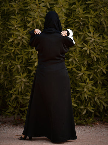 Adiva Abaya