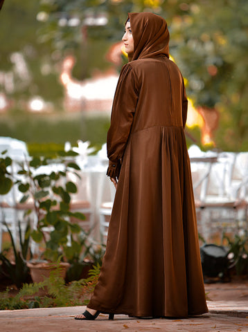 Cuffs and Pleats Abaya