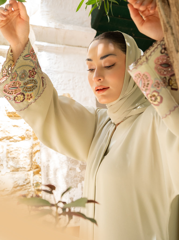 Ruqa Abaya